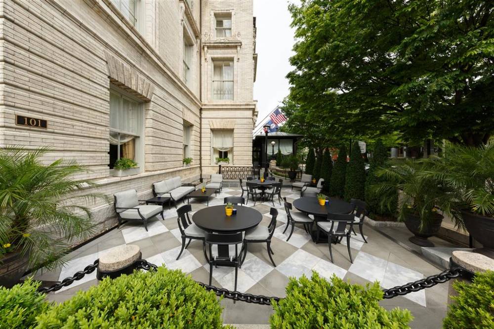 The Jefferson Hotel 9