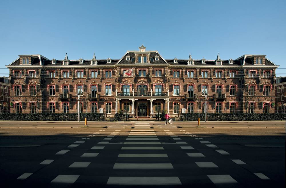MANOR AMSTERDAM EXTERIEUR
