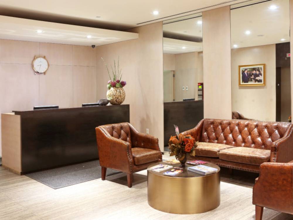 The Parc Hotel 3