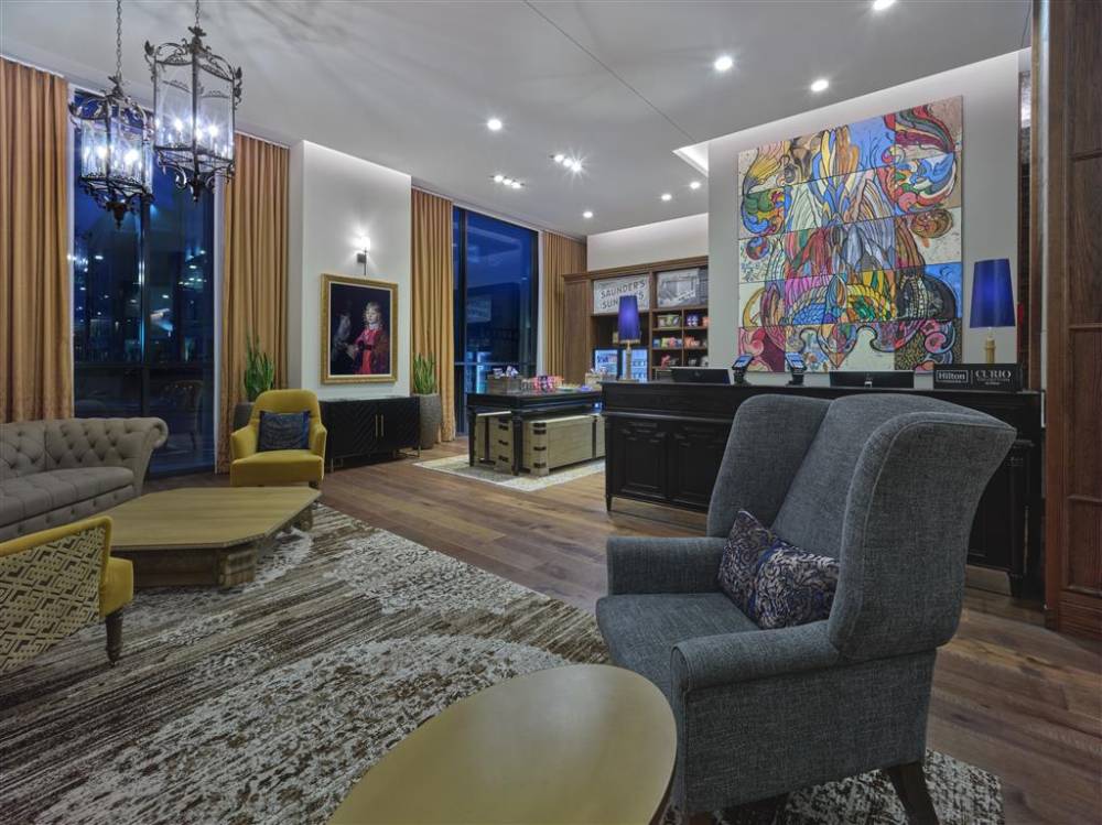 The Peregrine Omaha Downtown  Curio Collection By Hilton 3