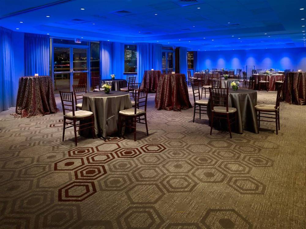 The Royal Sonesta Boston 4
