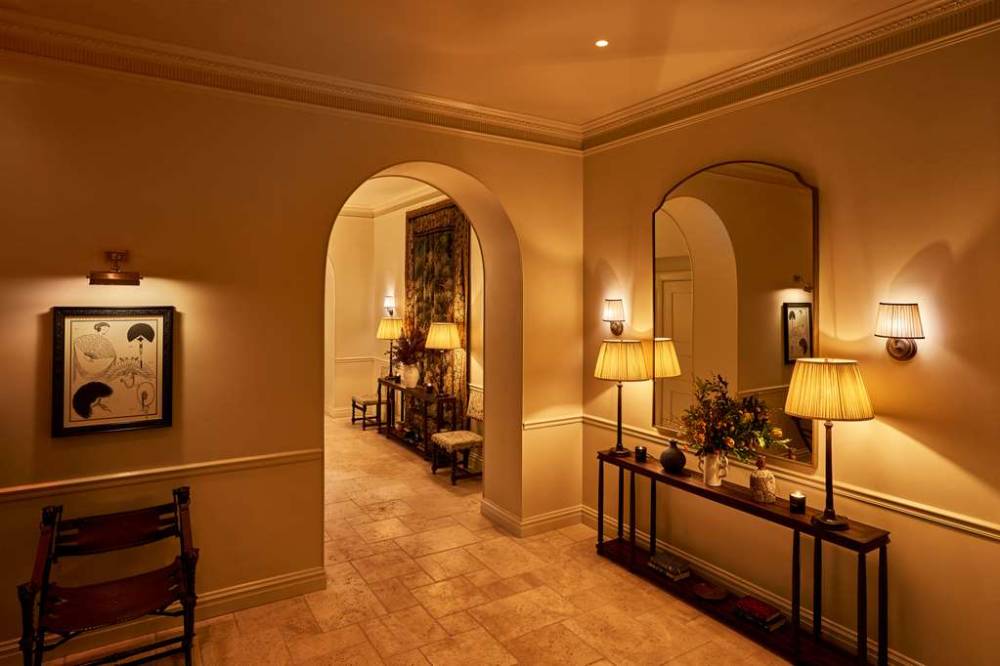 Lobby Hallway