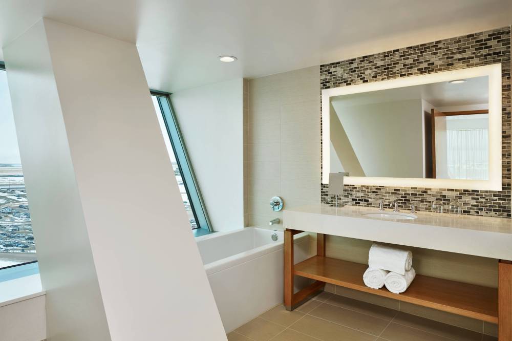 The Westin Denver International Airport 5