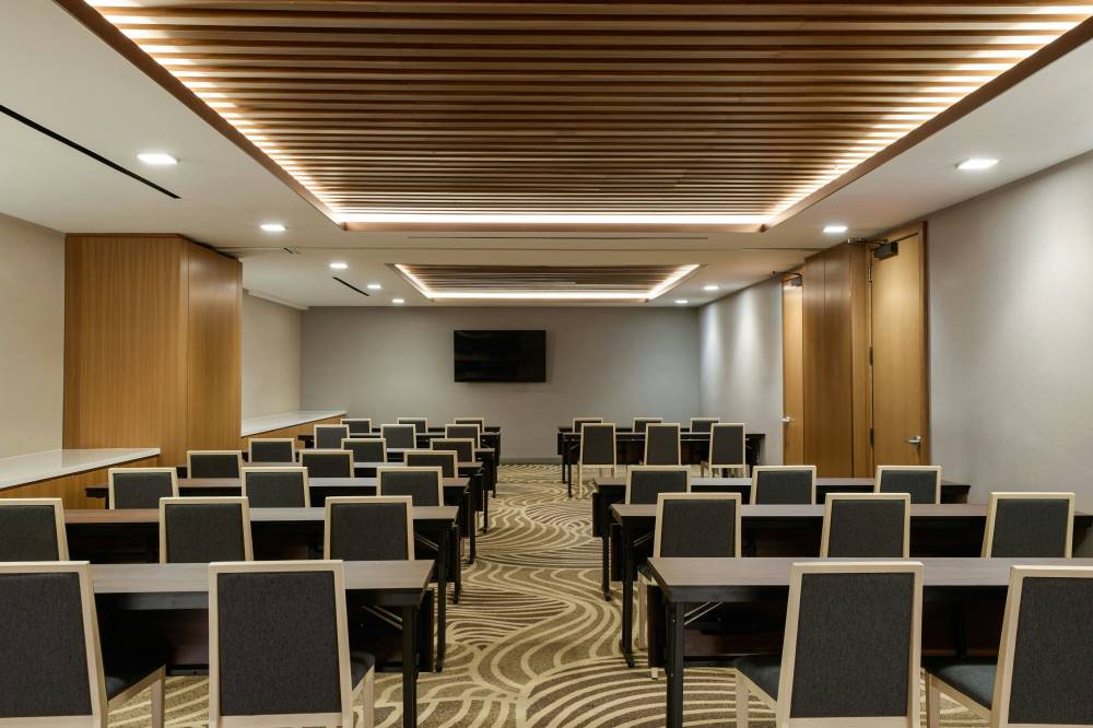 The Westin Flushing Laguardia Airport 5