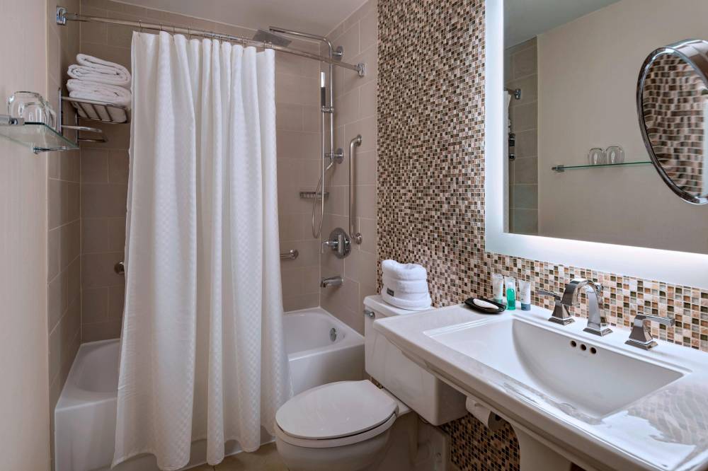The Westin Indianapolis 5