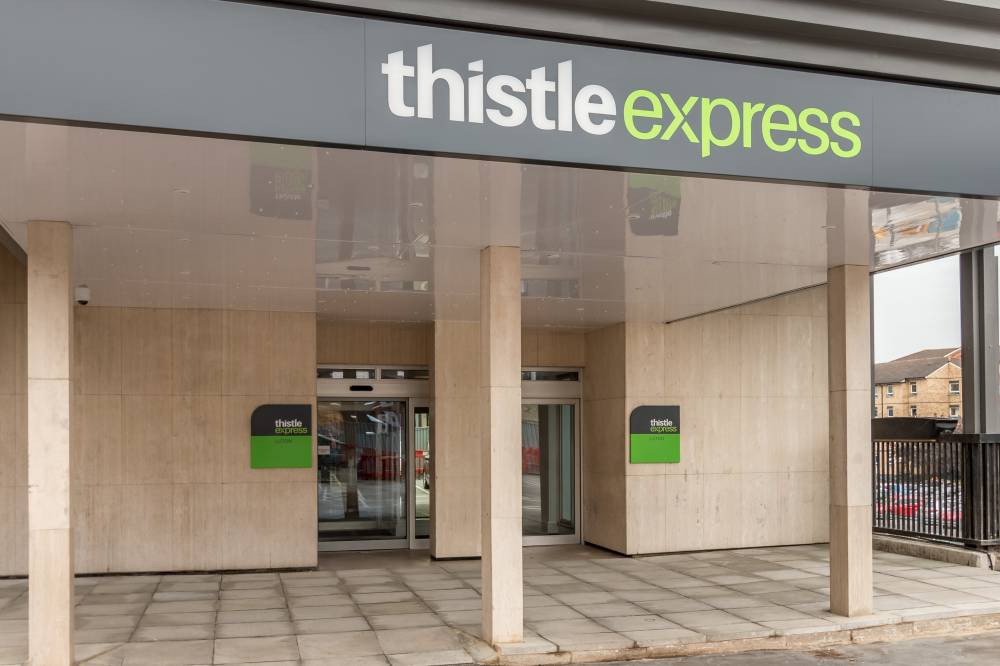 Thistle Express Luton Exterior