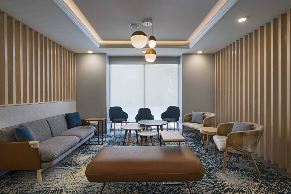Towneplace Suites By Marriott Brentwood 9