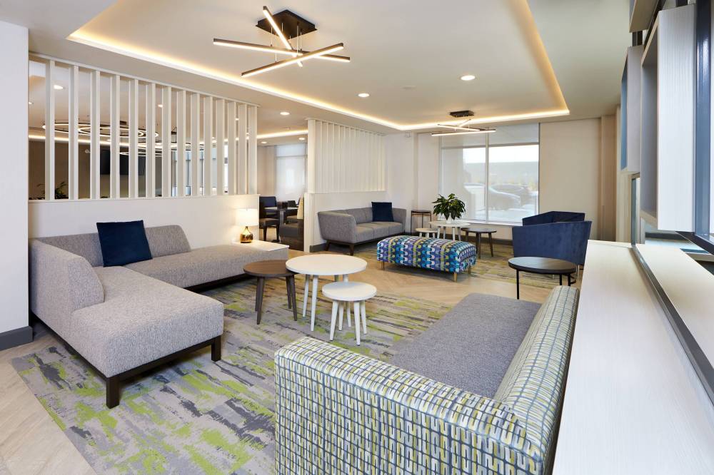 Towneplace Suites By Marriott Hamilton 9