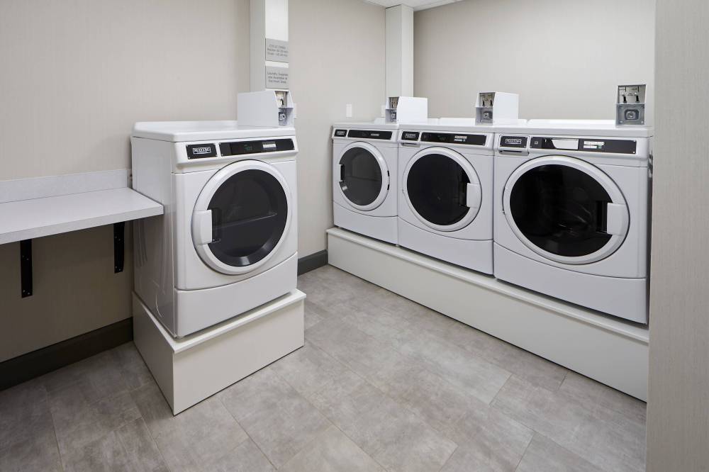 Towneplace Suites By Marriott Hamilton 4