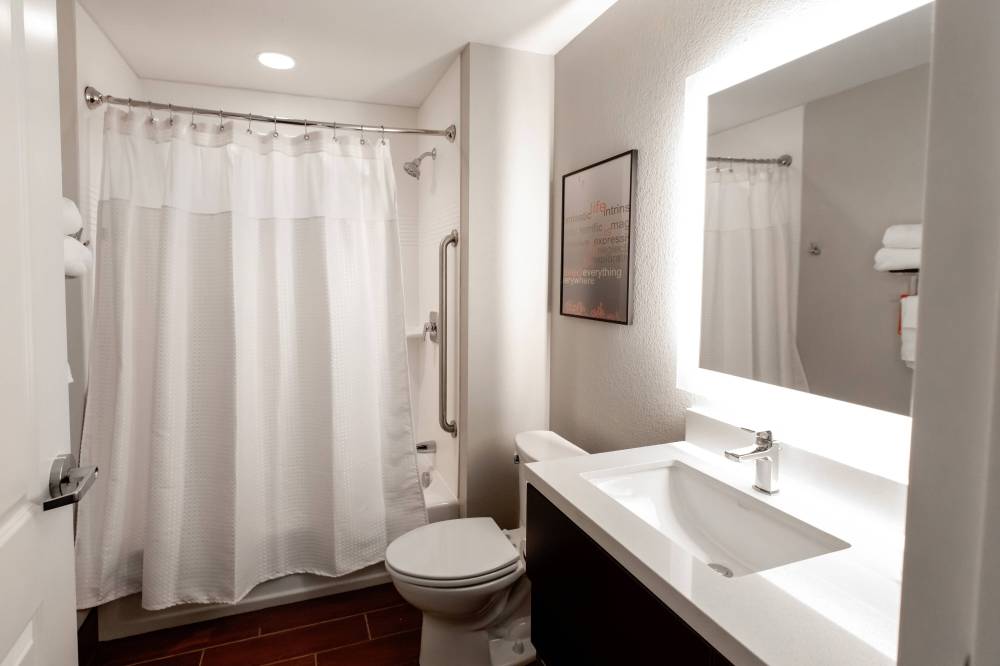 Towneplace Suites By Marriott Louisville Airport 3