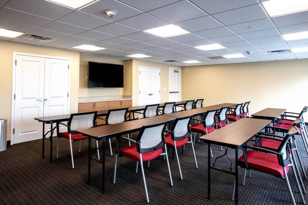 Towneplace Suites By Marriott Louisville Airport 9