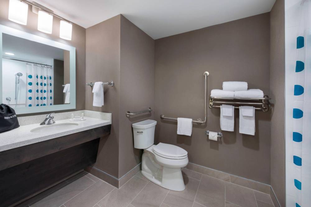Towneplace Suites By Marriott Ottawa Kanata 2