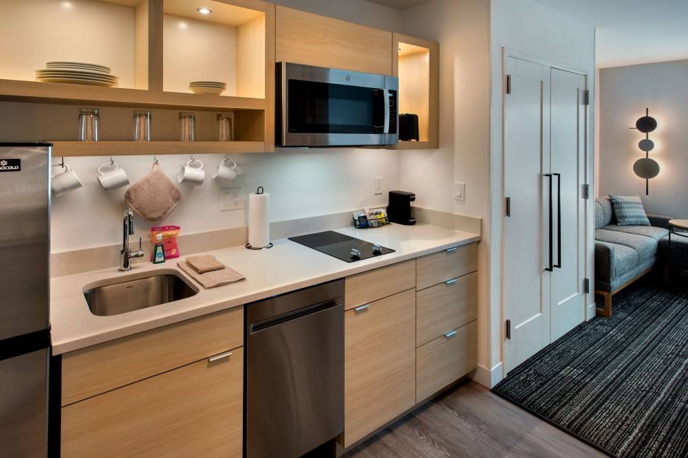 Towneplace Suites By Marriott Portland Airport Me 10