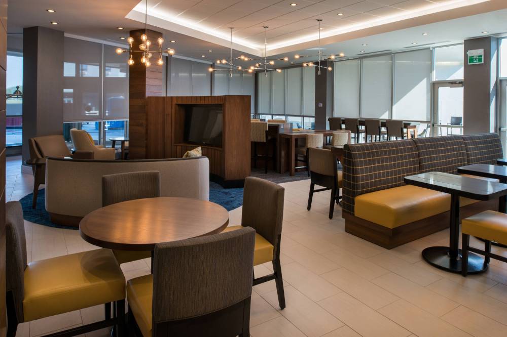 Towneplace Suites By Marriott Saskatoon 7