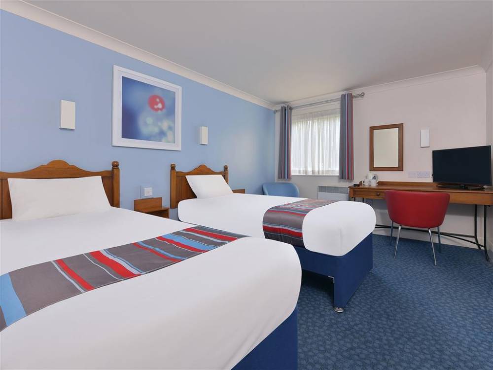 Travelodge Birmingham Streetly 6