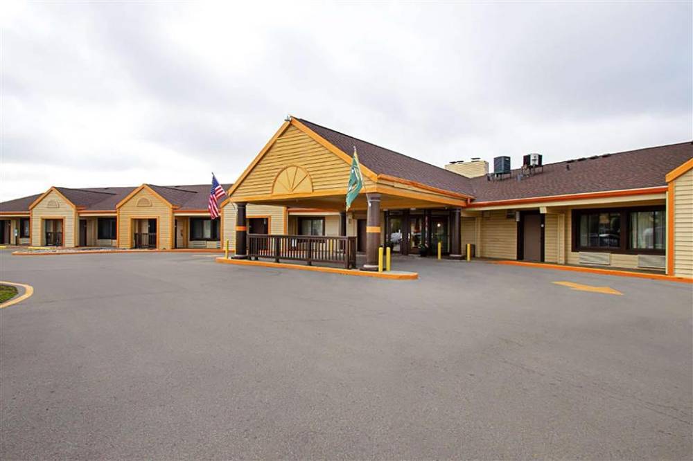 Travelodge By Wyndham Appleton 2