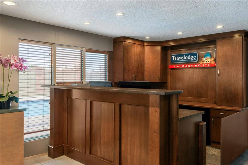 Travelodge By Wyndham Calgary South 3