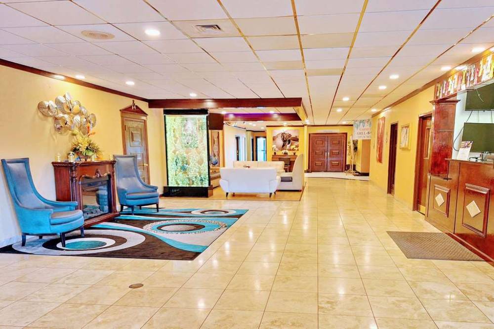 Travelodge By Wyndham Indianapolis Speedway 3