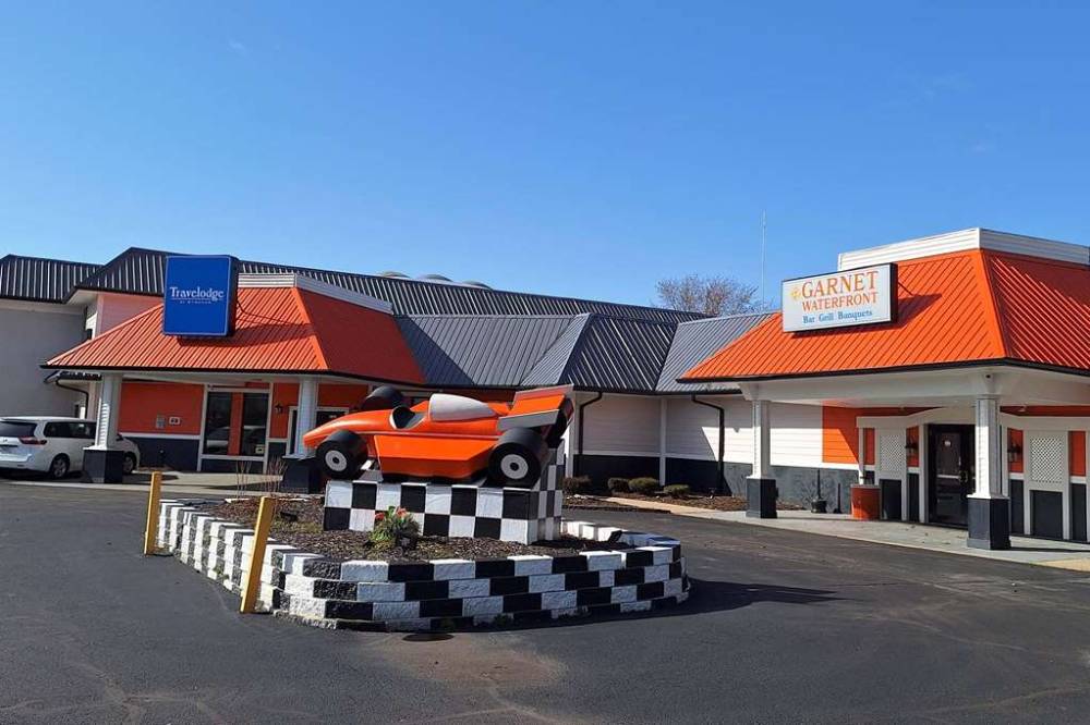 Travelodge By Wyndham Indianapolis Speedway 2