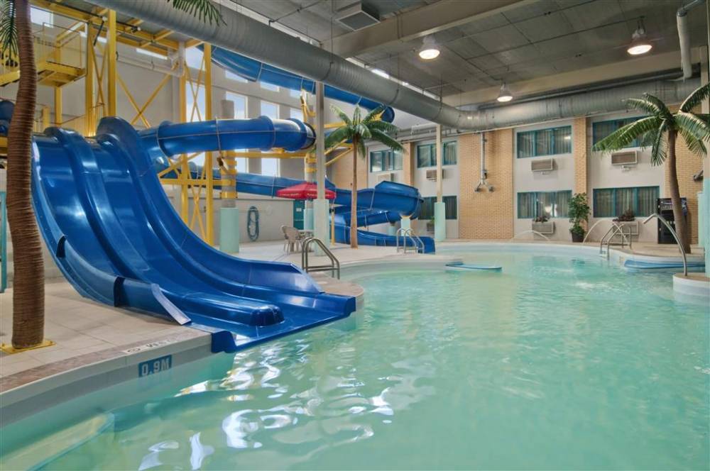 Travelodge By Wyndham Winnipeg 3