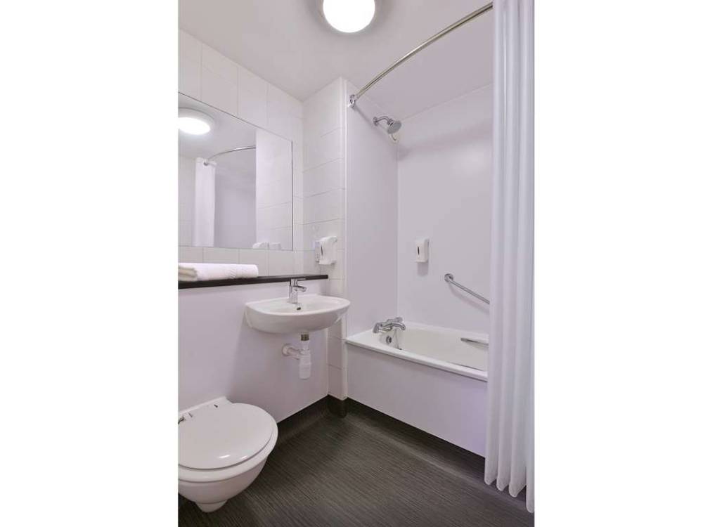 Travelodge Glasgow Braehead 5