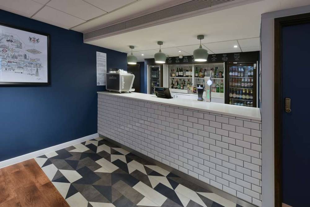Travelodge London Cricklewood 3