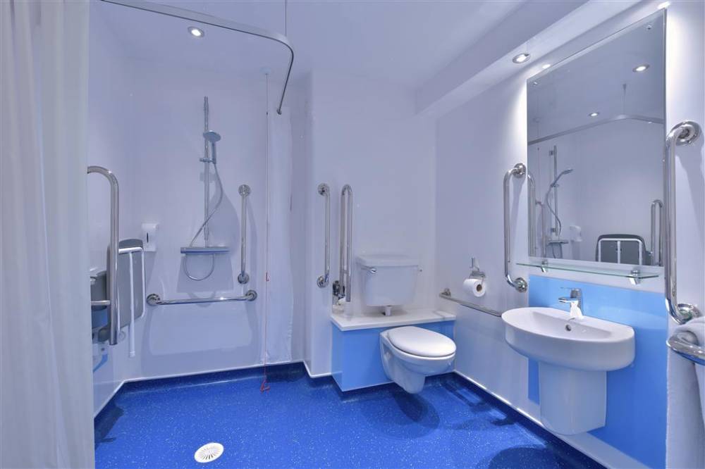 Travelodge London Kew Bridge 10