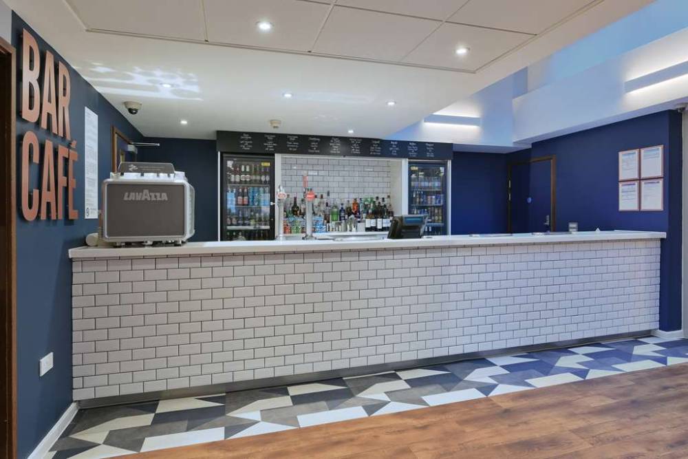 Travelodge Maidenhead Central 3