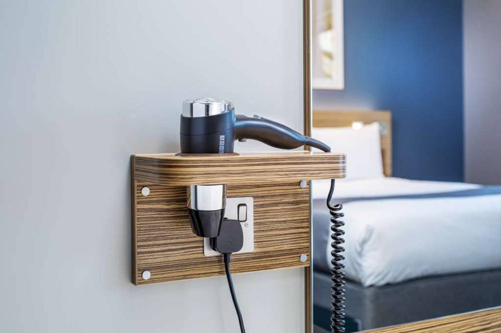 Travelodge Windsor Central 10