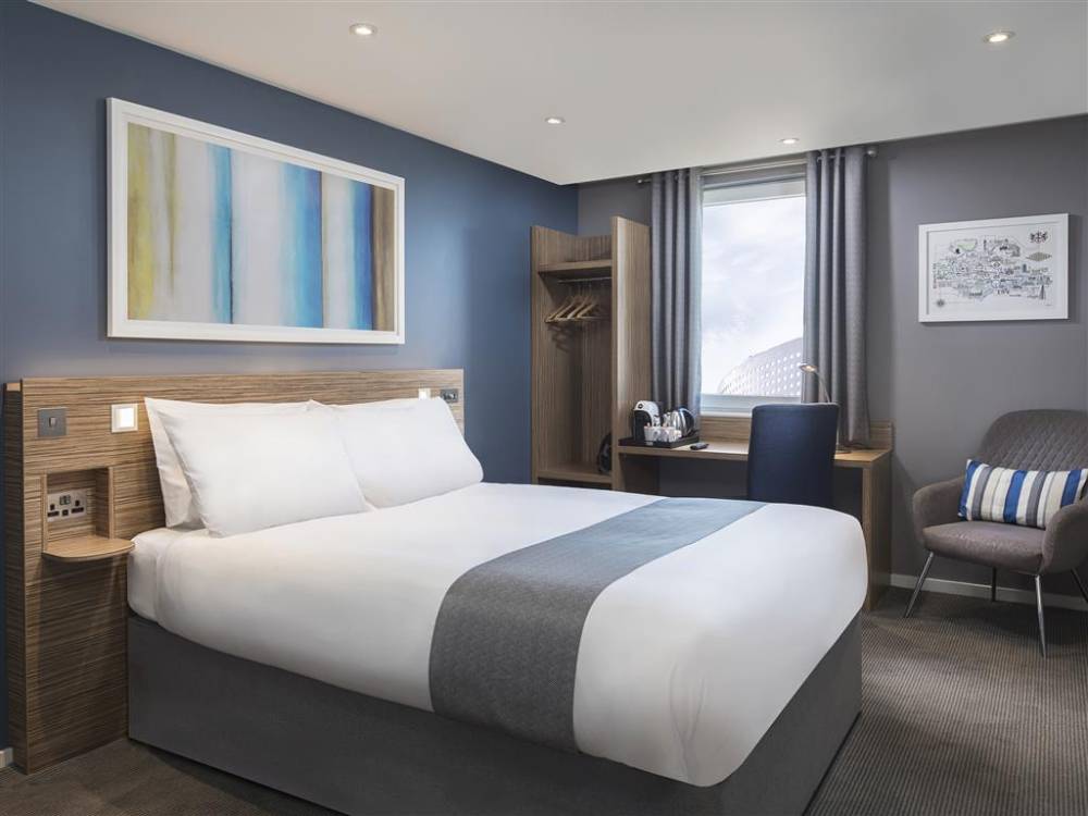 Travelodge Windsor Central 8