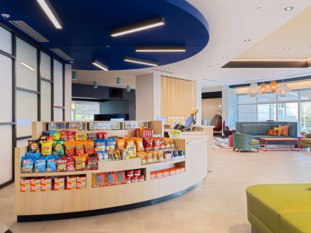Tru By Hilton Atlanta Airport College Park 6