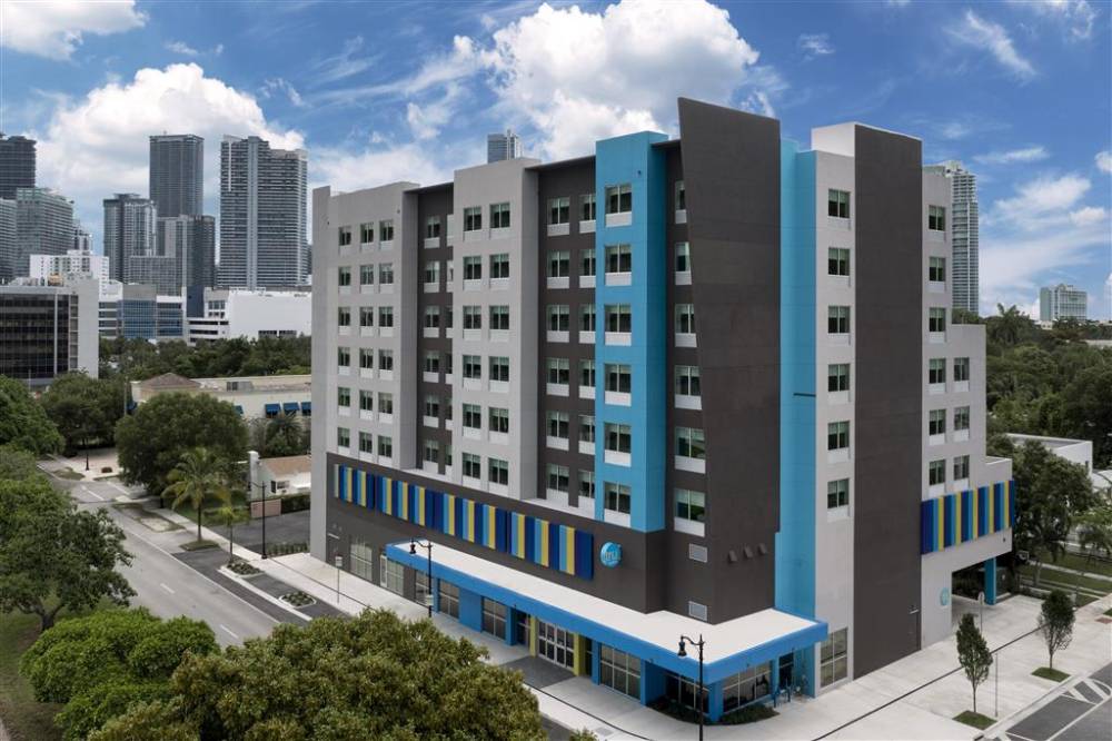 Tru By Hilton Miami West Brickell 2