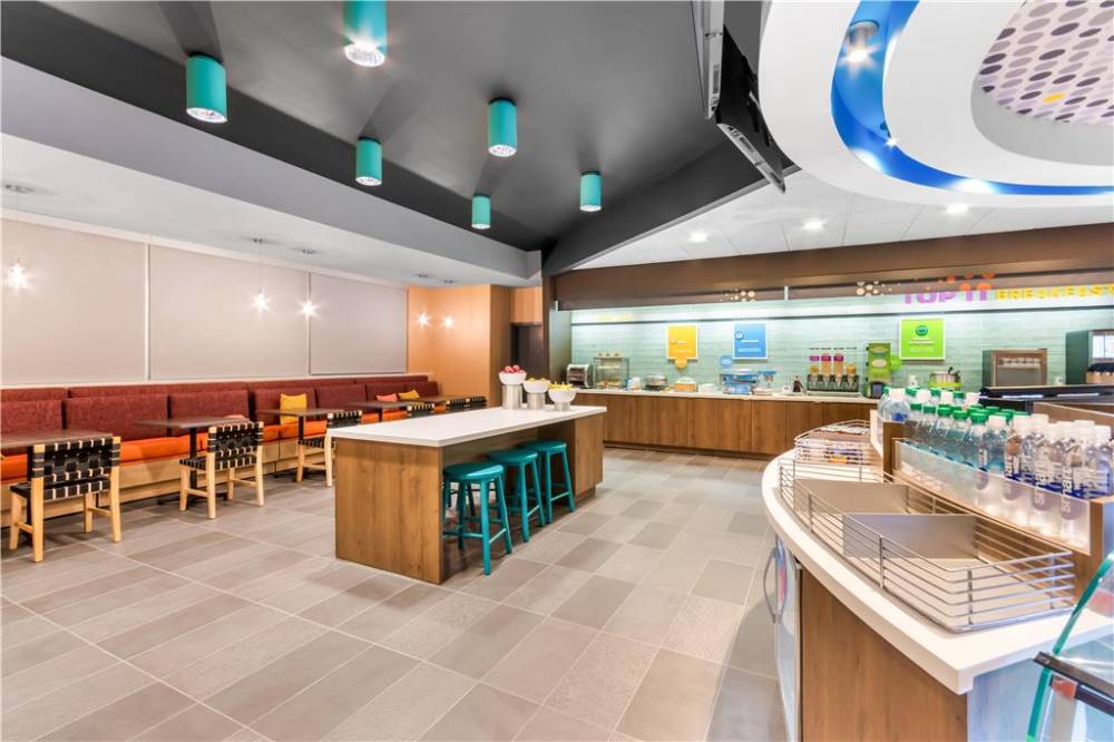 Tru By Hilton Pensacola I-10 North Davis Highway 7