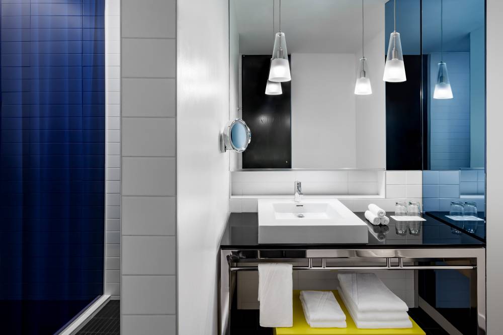 Cozy Guest Bathroom