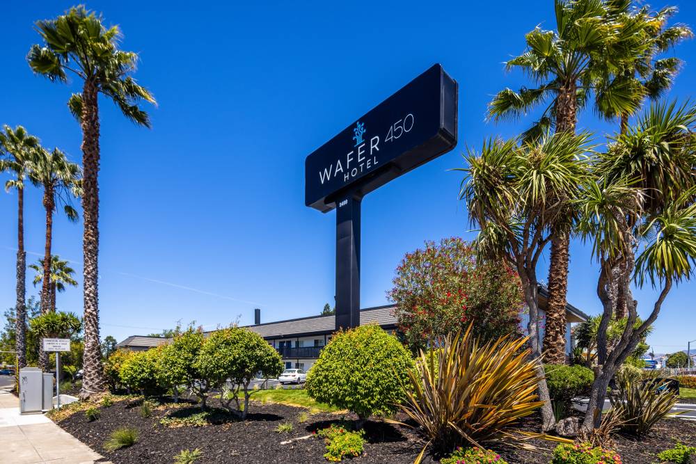 Wafer 450 Hotel 7
