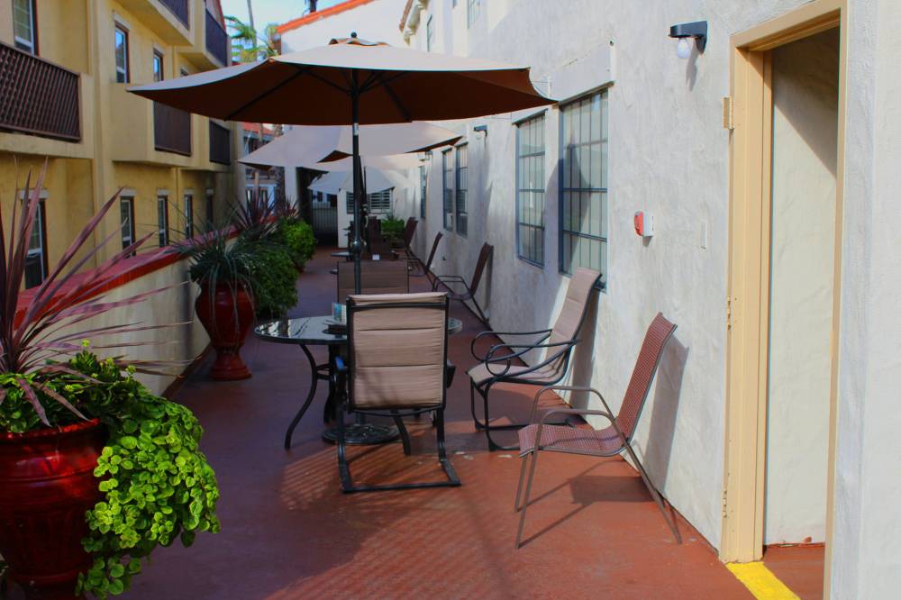 Western Inn 7