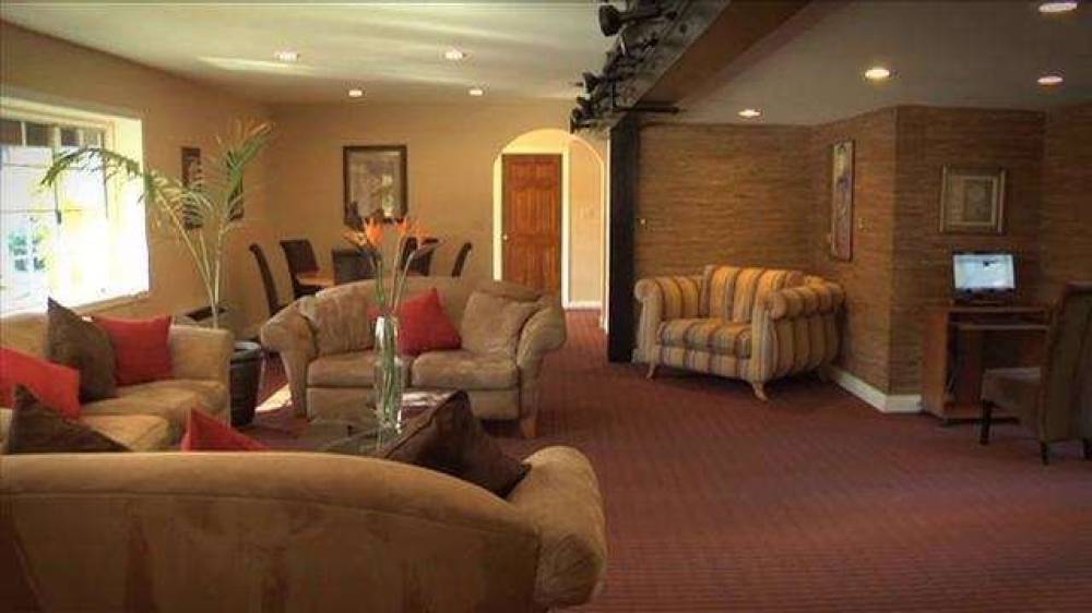 Wilshire Crest Hotel 10