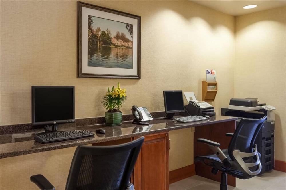 Wingate By Wyndham Chantilly / Dulles Airport 7