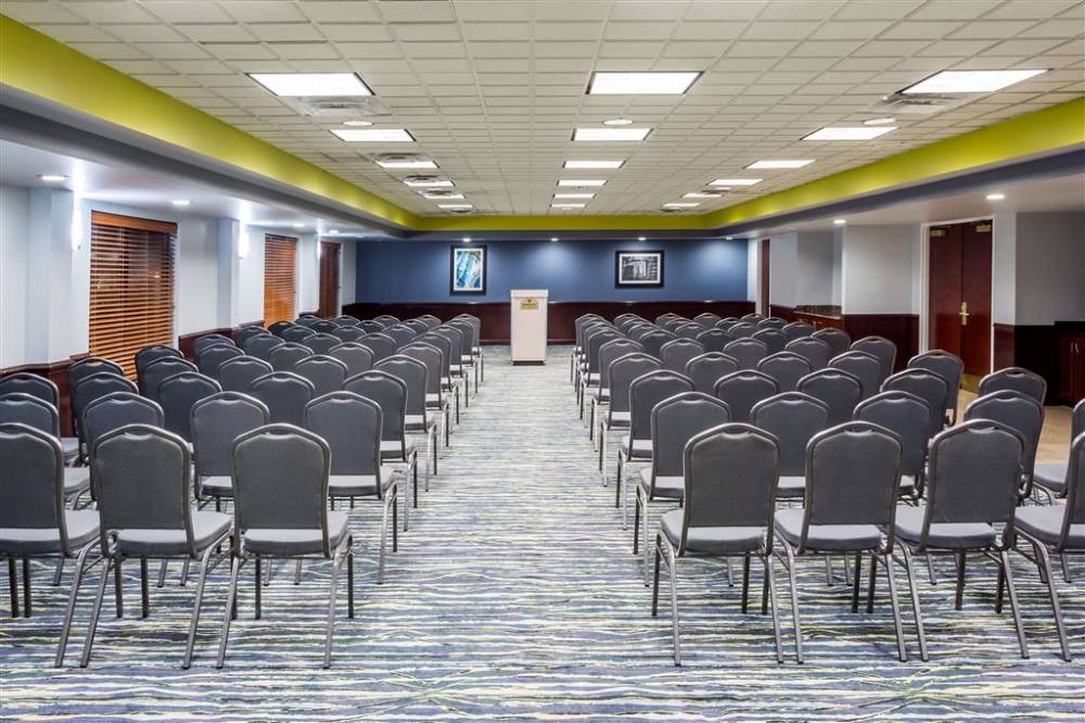 Wingate By Wyndham Chesapeake 2