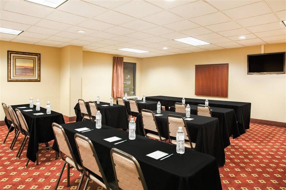 Wingate By Wyndham North Little Rock 2