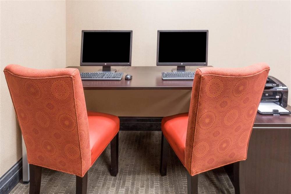 Wingate By Wyndham Regina 8