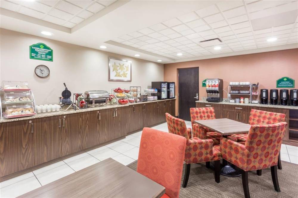 Wingate By Wyndham Regina 7