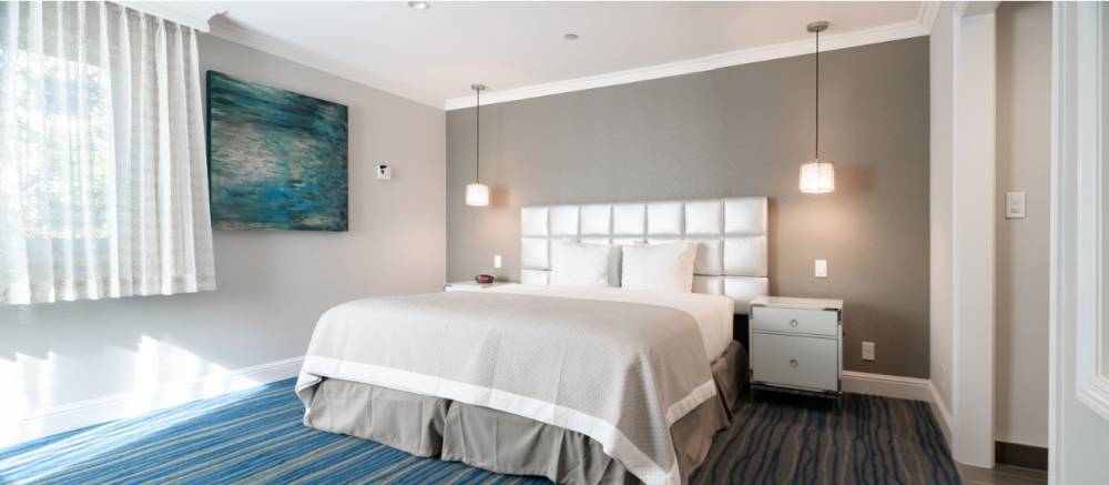 Woodcrest Hotel 5