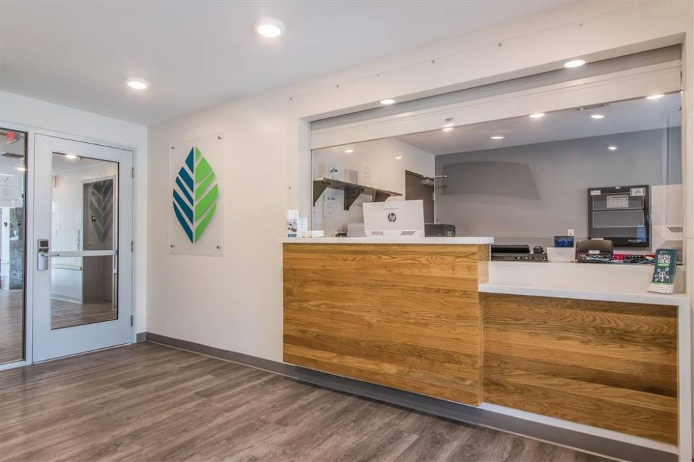 Woodspring Suites Doral Miami Airport 2