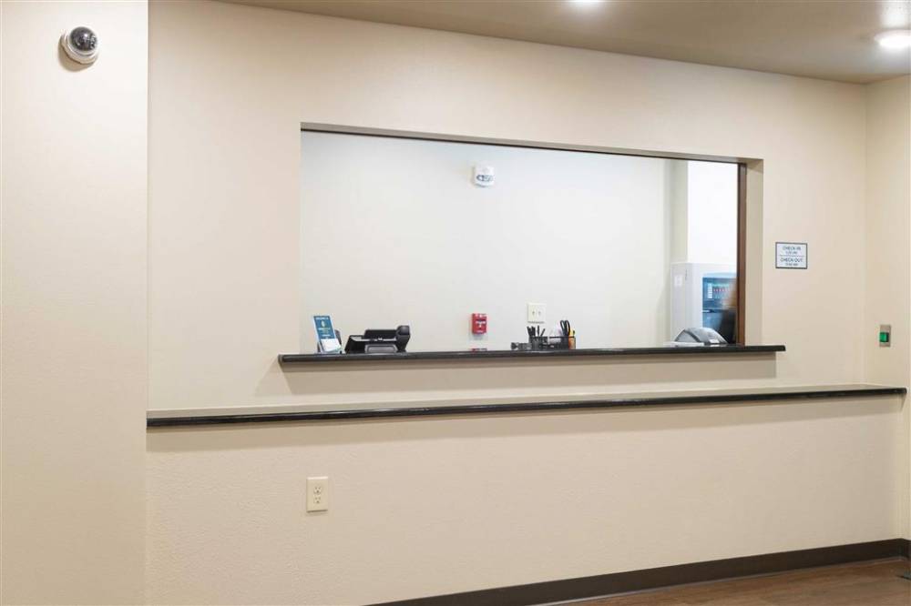 Woodspring Suites Lafayette 2