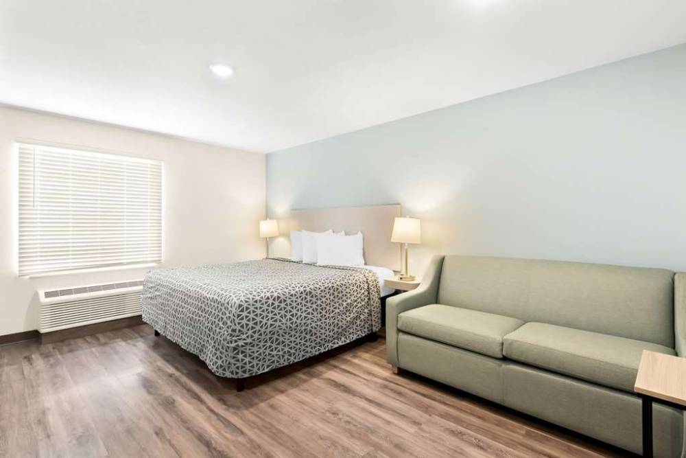 Woodspring Suites Savannah West Chatham Parkway 8