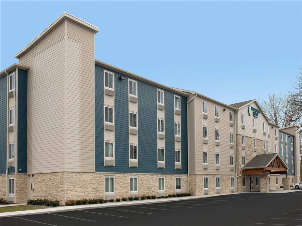 Woodspring Suites Toledo Maumee 2