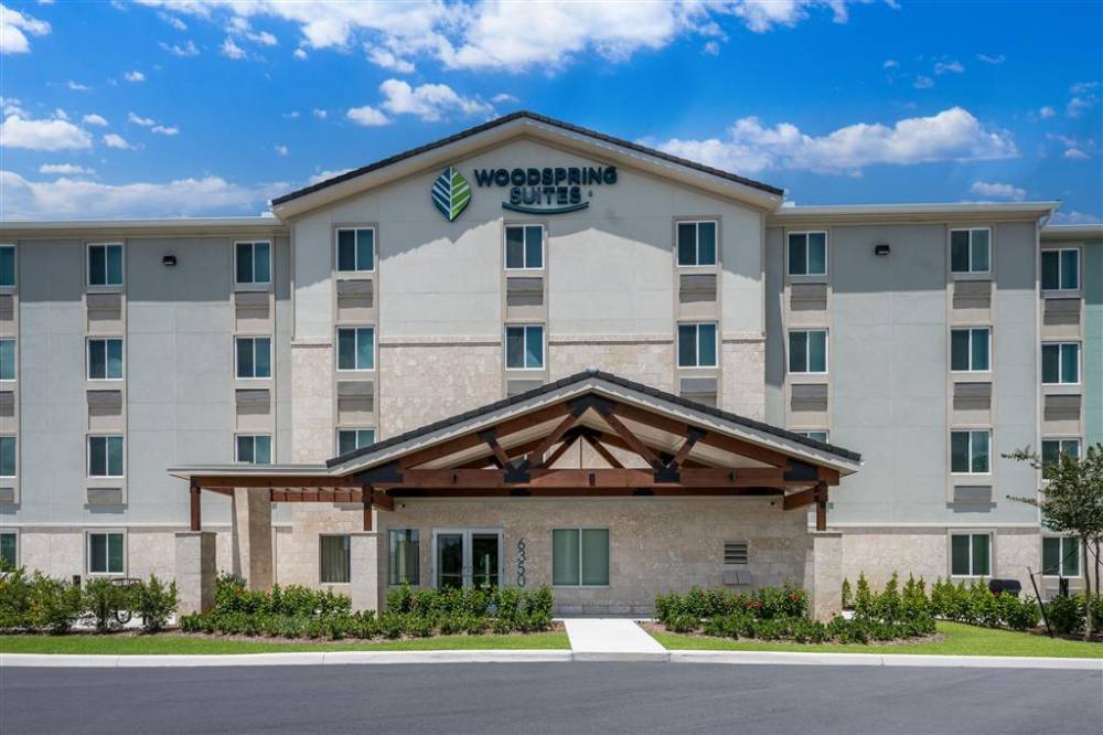 Woodspring Suites West Palm Beach 2