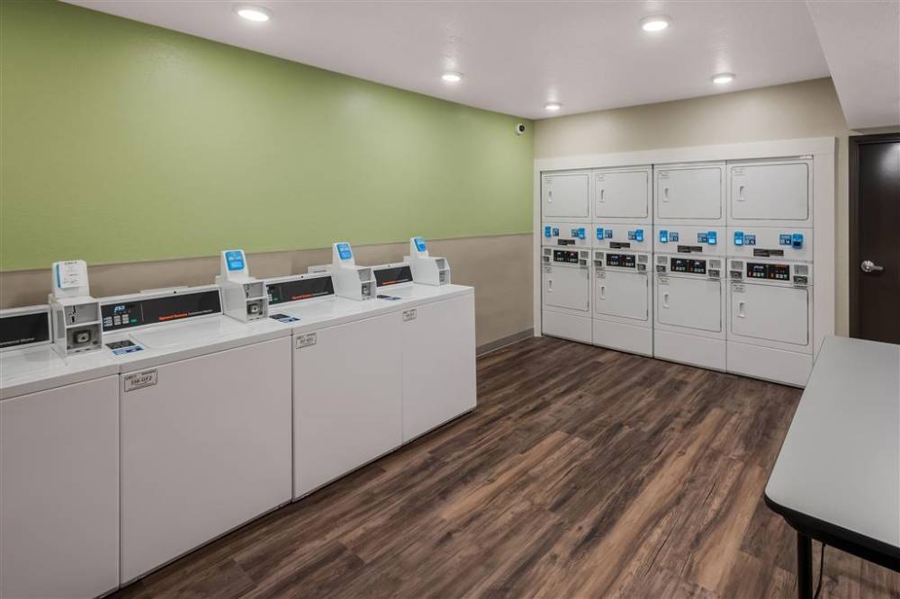 Woodspring Suites West Palm Beach 4