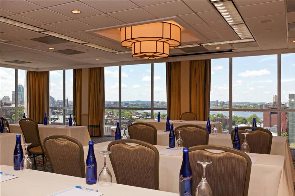 Wyndham Boston Beacon Hill 10